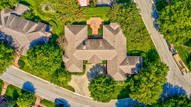 7927 Beaumont Green West Drive, Indianapolis, IN 46250