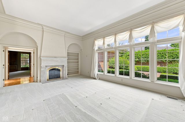 7927 Beaumont Green West Drive, Indianapolis, IN 46250