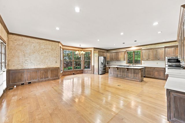 7927 Beaumont Green West Drive, Indianapolis, IN 46250