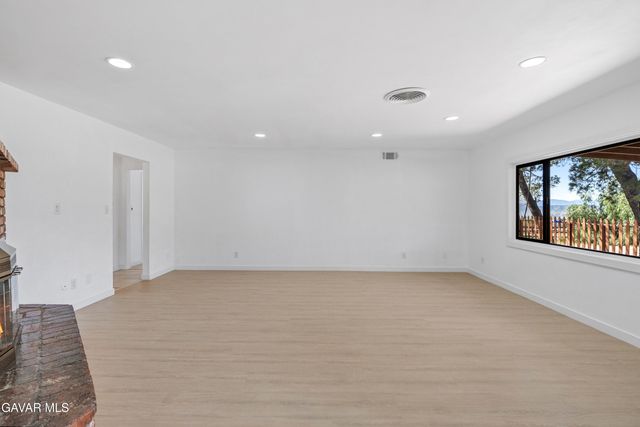 34655 Katherinel Avenue, Acton, CA 93510