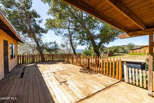 34655 Katherinel Avenue, Acton, CA 93510