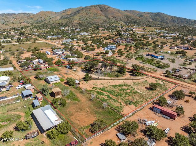 34655 Katherinel Avenue, Acton, CA 93510