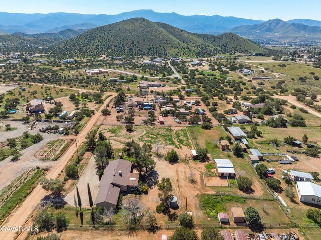 34655 Katherinel Avenue, Acton, CA 93510