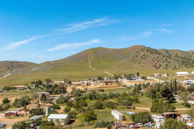 34655 Katherinel Avenue, Acton, CA 93510