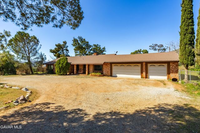 34655 Katherinel Avenue, Acton, CA 93510