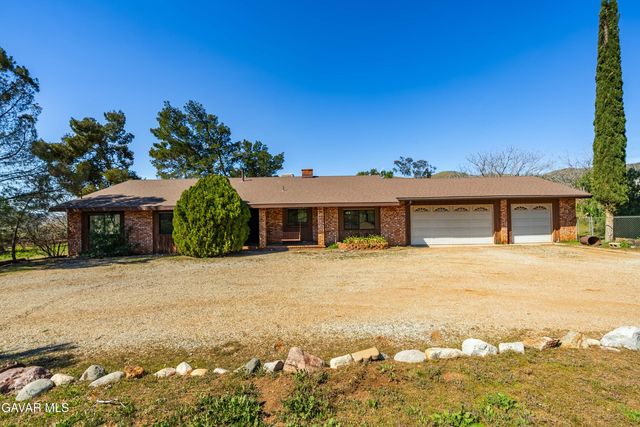 34655 Katherinel Avenue, Acton, CA 93510