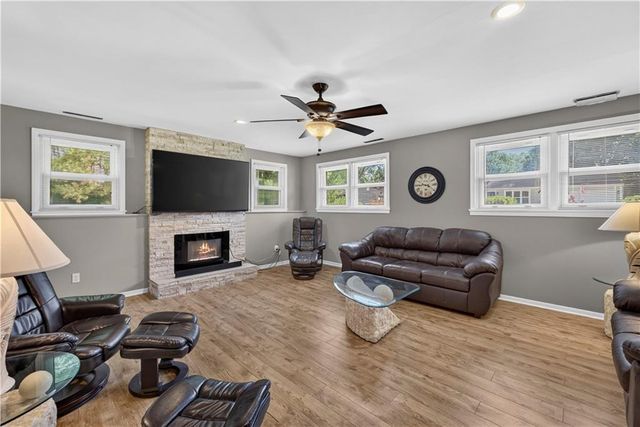 5508 W 99th Terrace, Overland Park, KS 66207