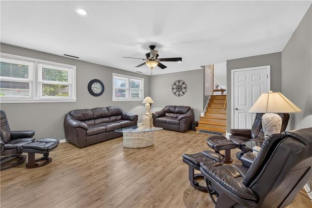 5508 W 99th Terrace, Overland Park, KS 66207
