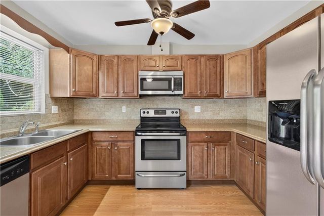 5508 W 99th Terrace, Overland Park, KS 66207