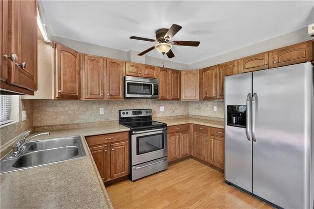 5508 W 99th Terrace, Overland Park, KS 66207