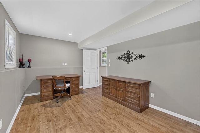 5508 W 99th Terrace, Overland Park, KS 66207