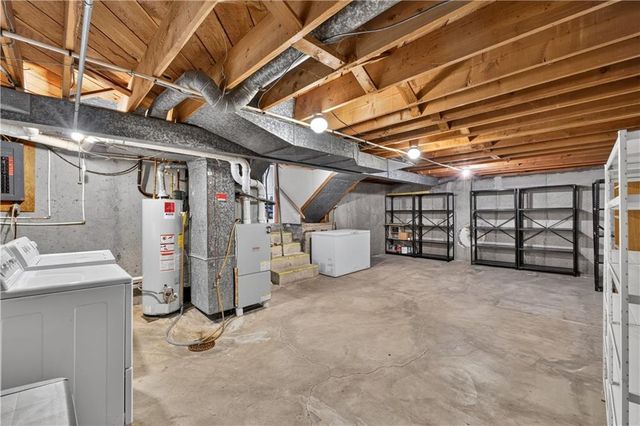 5508 W 99th Terrace, Overland Park, KS 66207