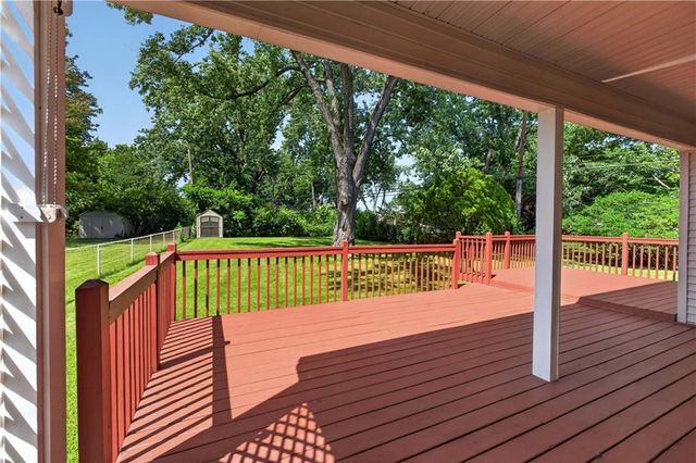 5508 W 99th Terrace, Overland Park, KS 66207