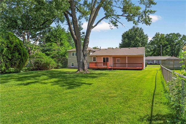 5508 W 99th Terrace, Overland Park, KS 66207