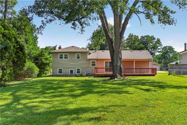 5508 W 99th Terrace, Overland Park, KS 66207