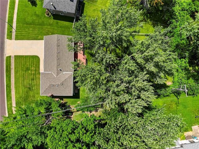 5508 W 99th Terrace, Overland Park, KS 66207