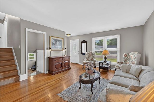 5508 W 99th Terrace, Overland Park, KS 66207