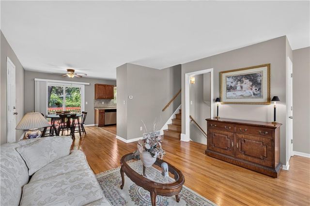 5508 W 99th Terrace, Overland Park, KS 66207