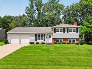5508 W 99th Terrace, Overland Park, KS 66207