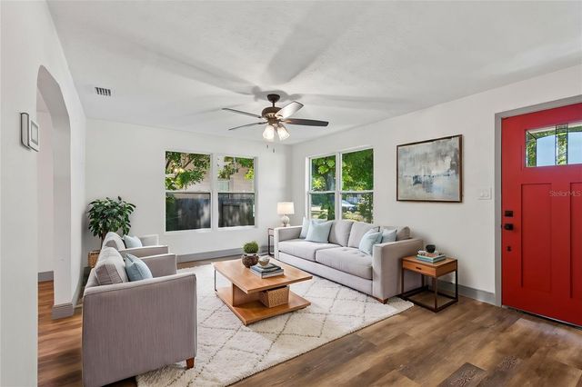 4135 FAIRFIELD AVENUE S, St Petersburg, FL 33711