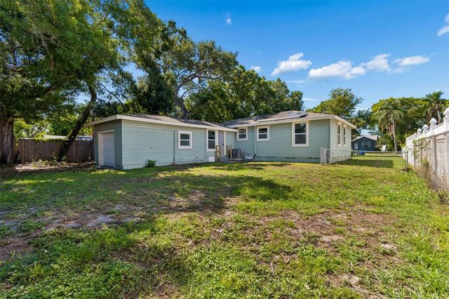 4135 FAIRFIELD AVENUE S, St Petersburg, FL 33711