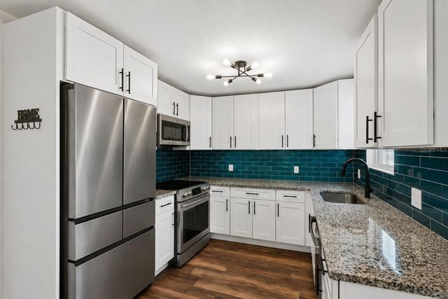 4135 FAIRFIELD AVENUE S, St Petersburg, FL 33711