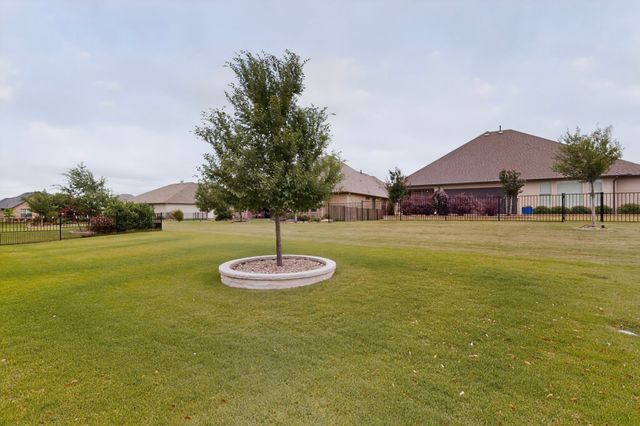 8709 Basanite Avenue, Denton, TX 76207