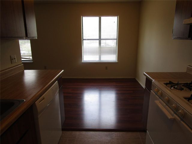 1203 W W. 49th ST W F, Austin, TX 78756