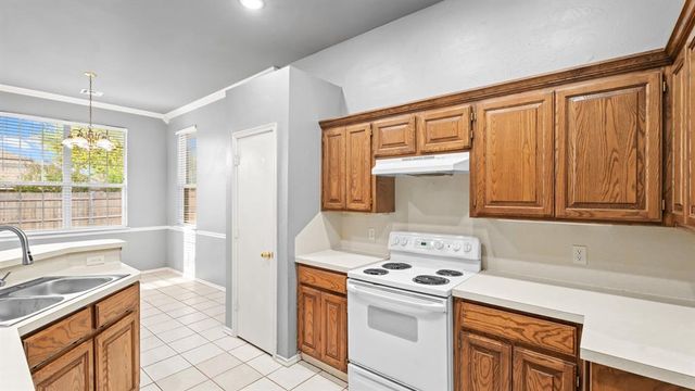 721 SW 156th Place, Oklahoma City, OK 73170