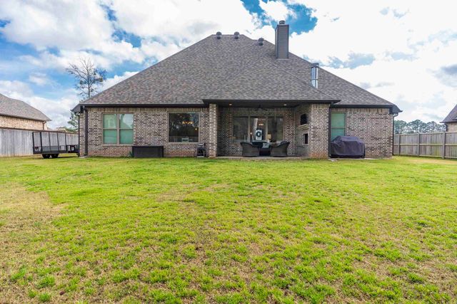 208 Saddle Brook Circle, Hallsville, TX 75650