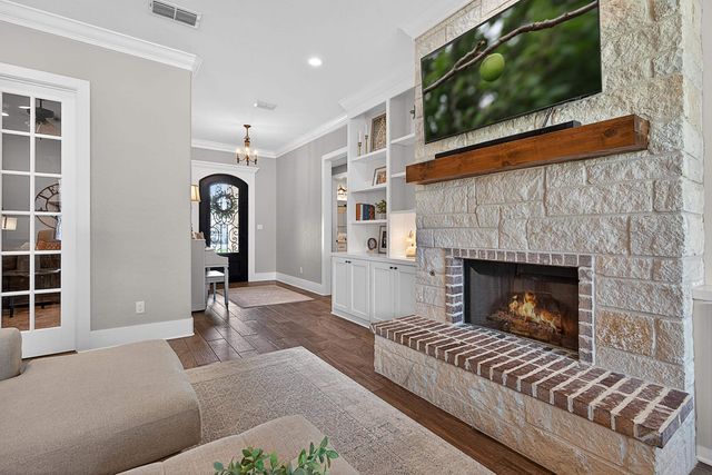 208 Saddle Brook Circle, Hallsville, TX 75650