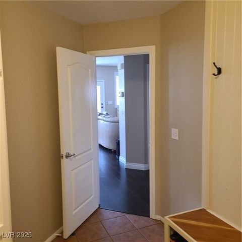 7542 Splashing Rock Drive, Las Vegas, NV 89131