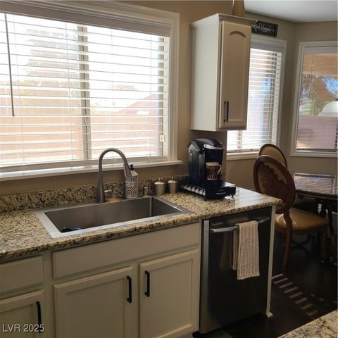 7542 Splashing Rock Drive, Las Vegas, NV 89131