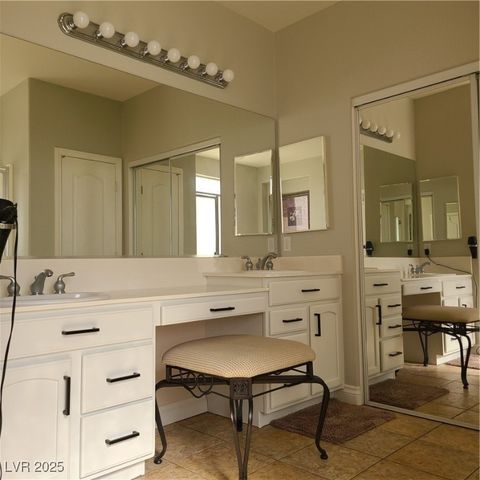 7542 Splashing Rock Drive, Las Vegas, NV 89131