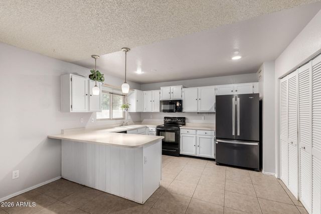 7144 W CANTERBURY Drive, Peoria, AZ 85345