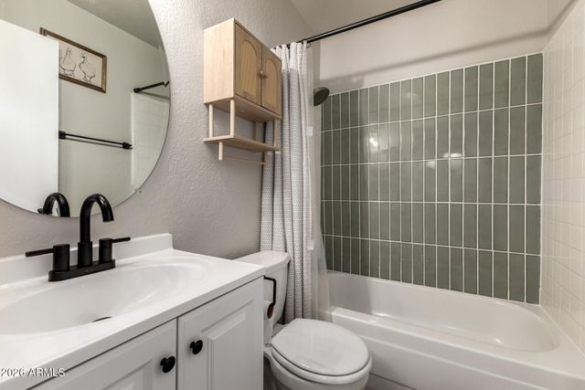 7144 W CANTERBURY Drive, Peoria, AZ 85345