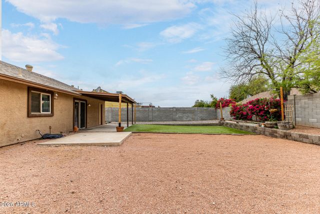 7144 W CANTERBURY Drive, Peoria, AZ 85345