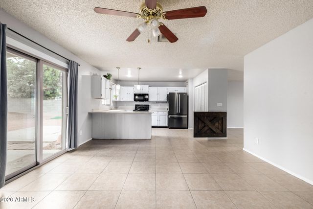 7144 W CANTERBURY Drive, Peoria, AZ 85345