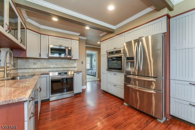 214 Mountain View Road W, Franklin Twp., NJ 08802