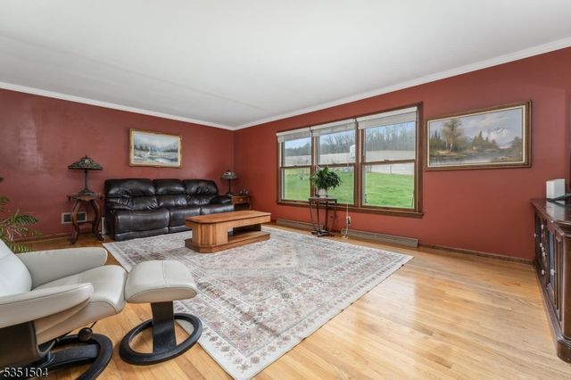 214 Mountain View Road W, Franklin Twp., NJ 08802