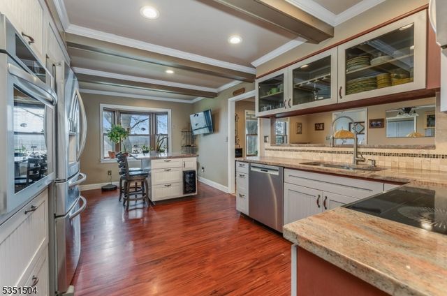 214 Mountain View Road W, Franklin Twp., NJ 08802