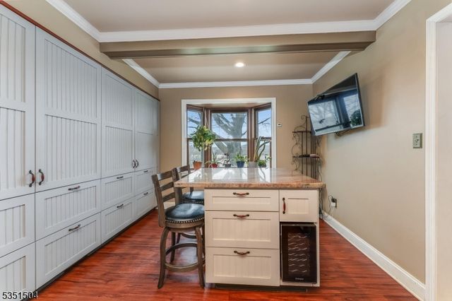 214 Mountain View Road W, Franklin Twp., NJ 08802