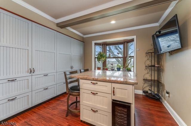 214 Mountain View Road W, Franklin Twp., NJ 08802