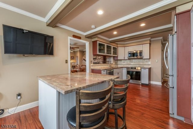 214 Mountain View Road W, Franklin Twp., NJ 08802