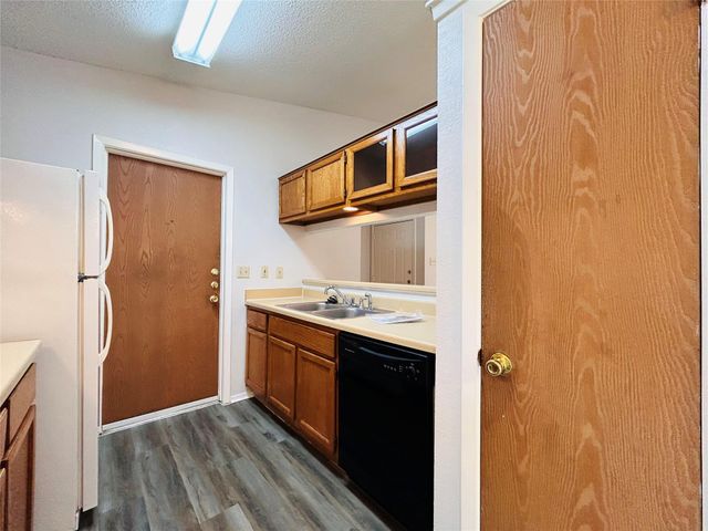 416 Greenlawn BLVD 1, Round Rock, TX 78664