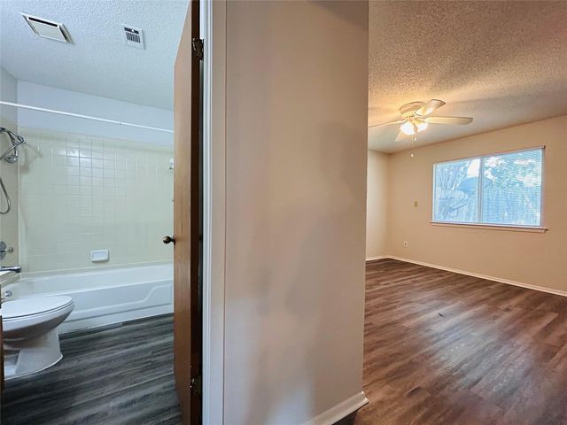 416 Greenlawn BLVD 1, Round Rock, TX 78664