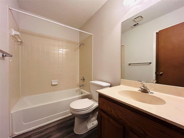 416 Greenlawn BLVD 1, Round Rock, TX 78664