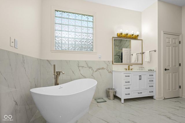 12067 Edgefield Drive, Fishers, IN 46037