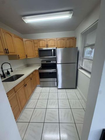 3210 Canal Dr 5, Pompano Beach, FL 33062