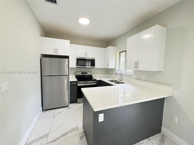 521 NW 22nd Ave, Fort Lauderdale, FL 33311